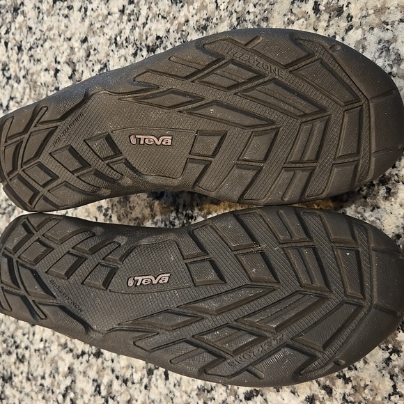 TEVA SHOCPAD WATERPROOF SLIP-ON SHOES. WOMEN'S SIZE 9. - Picture 12 of 12